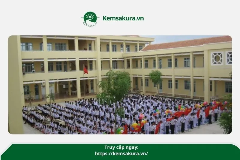 Trường THPT Chiêm Thành Tấn
